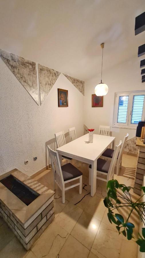 Apartment Navita Макарска Екстериор снимка